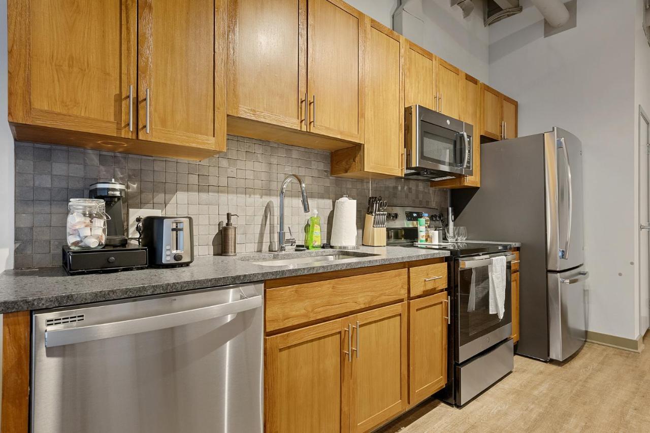 Brooklyn Style Studio Loft Minutes From Firstenergy Stadium 210 Cleveland Exteriör bild